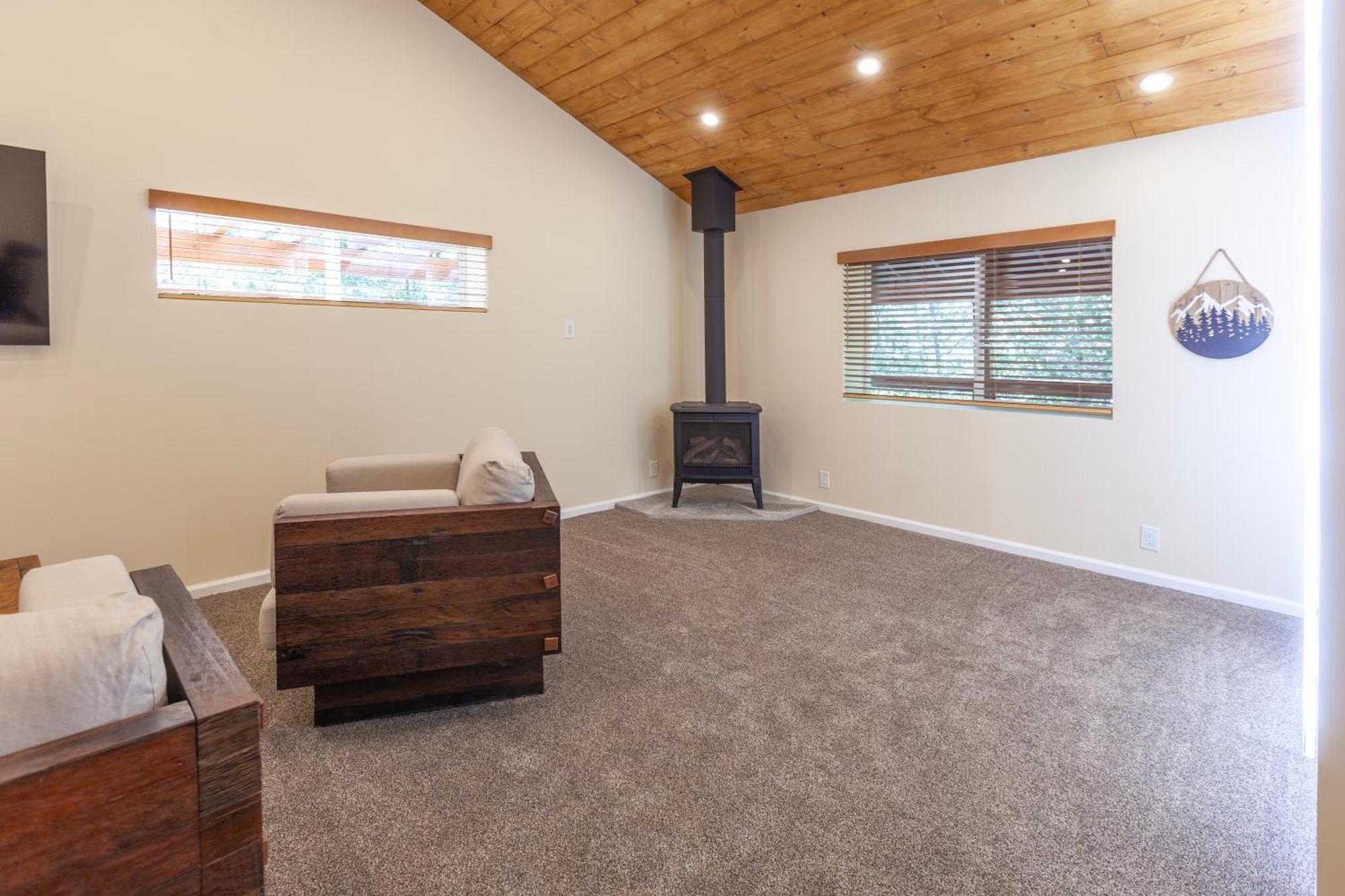 Tahquitz Pines Retreat Idyllwild