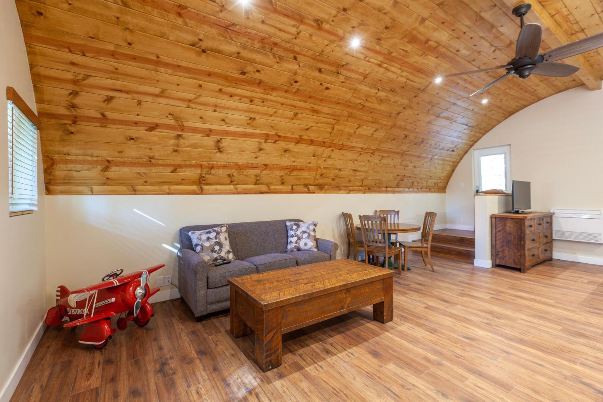 Hotel Tahquitz Pines Retreat